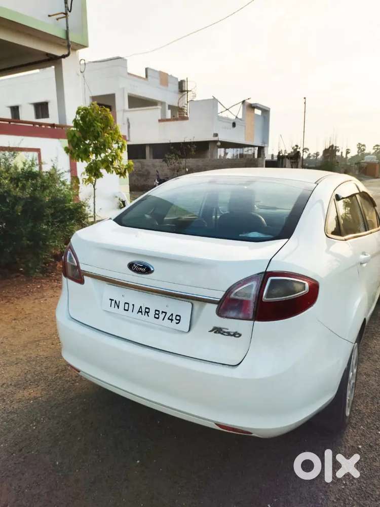 Ford Fiesta 1.5 Titanium Petrol 2012