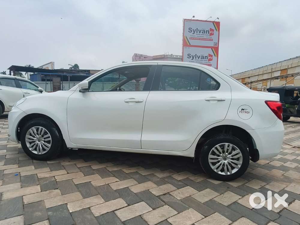 Maruti Suzuki Swift Dzire Vxi Optional, 2020, Petrol
