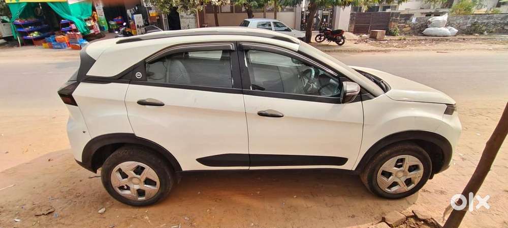 Tata Nexon Petrol 2024
