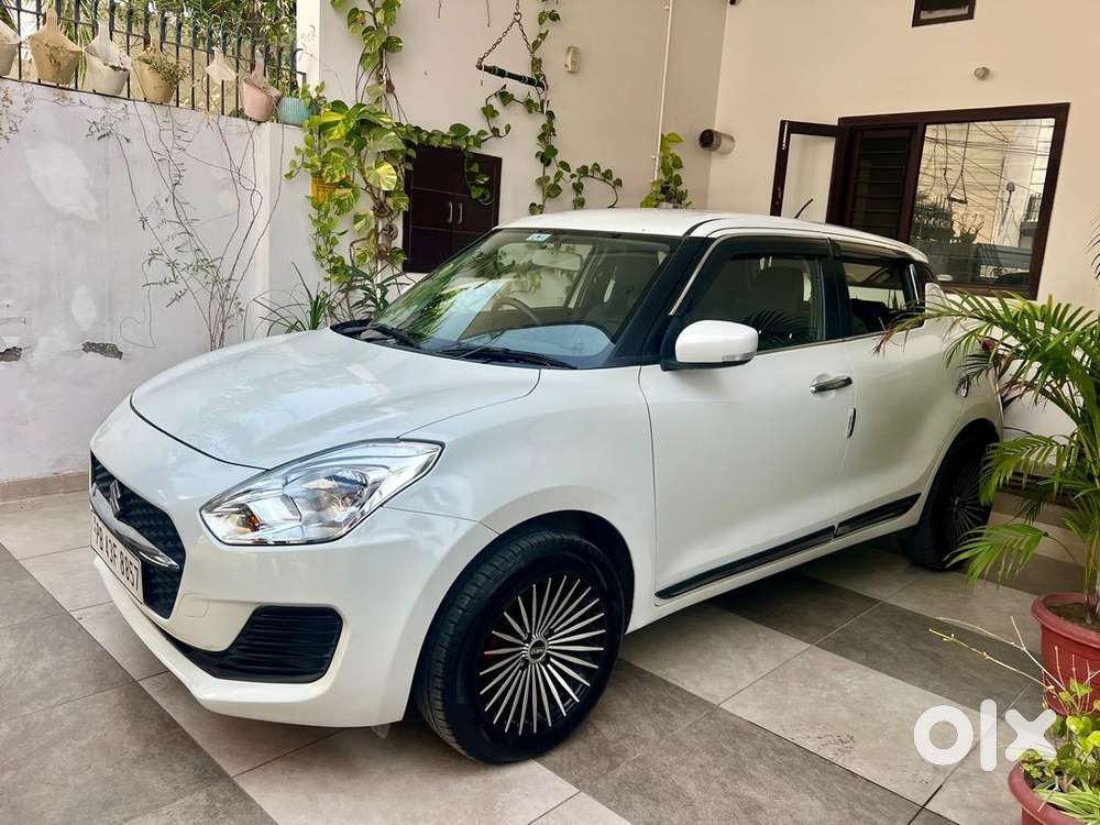 Maruti Suzuki Swift Vxi  2022