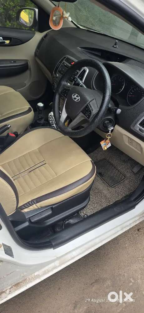 Hyundai I20 Sportz 2012 Variant