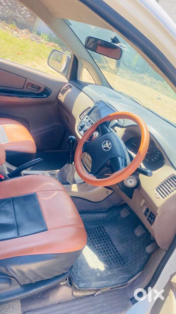 Toyota Innova 2004-2011 2.5 G4 Diesel 7-seater, 2016, Diesel