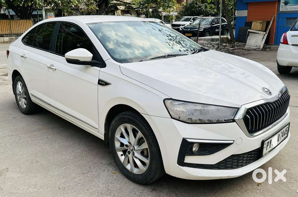Skoda Slavia Ambition 1.0l Tsi Mt, 2024, Petrol