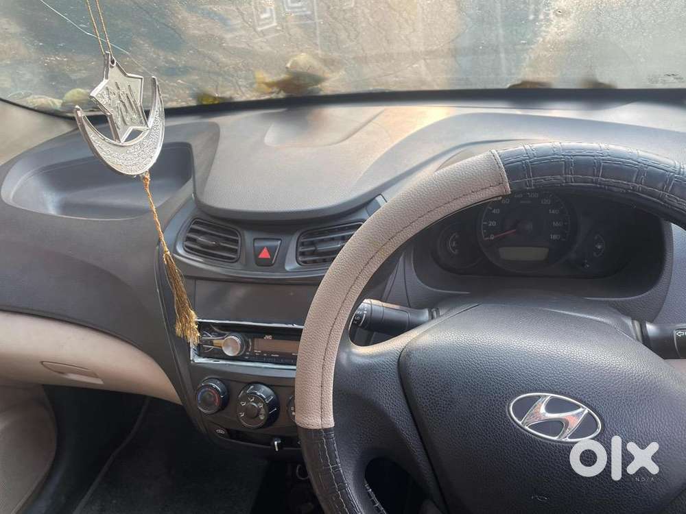 Hyundai Petrol Manual 2012