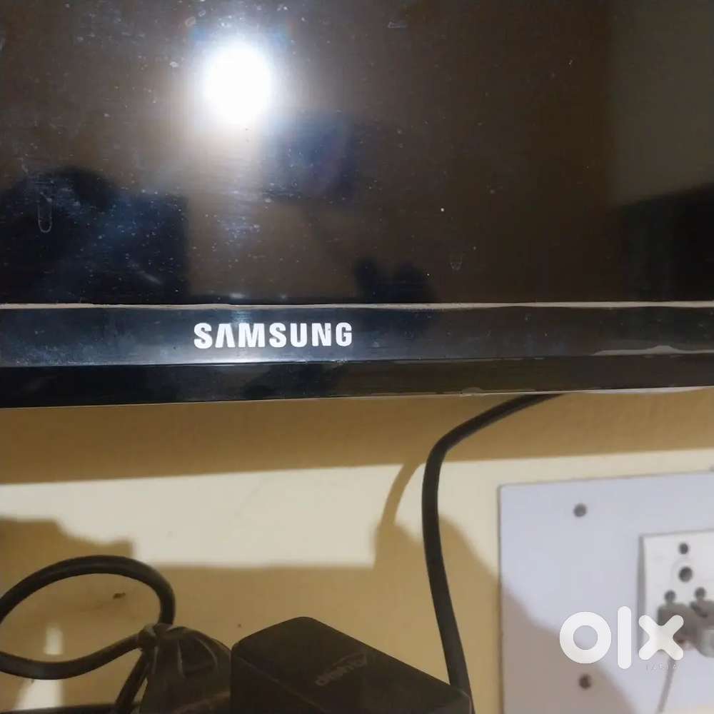 Samsung 32 HD TV 2018 model with original  packageing