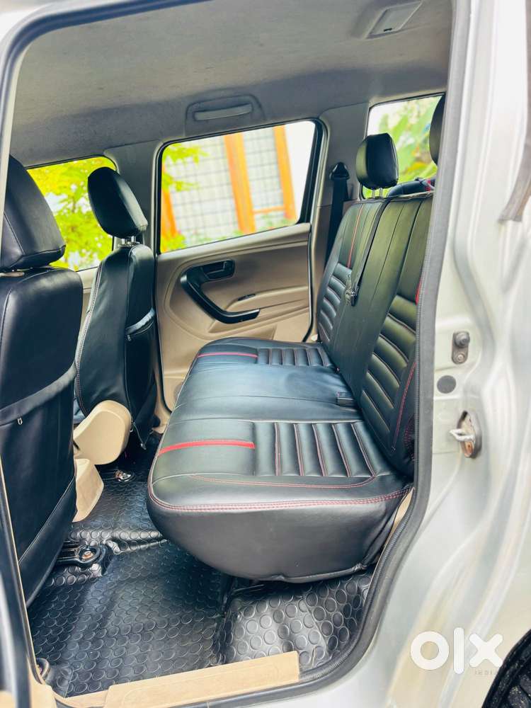 Mahindra Tuv 300 T6 Plus, 2019, Diesel