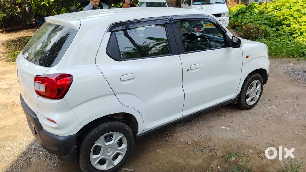 Maruti Suzuki S-presso Vxi, 2022, Petrol
