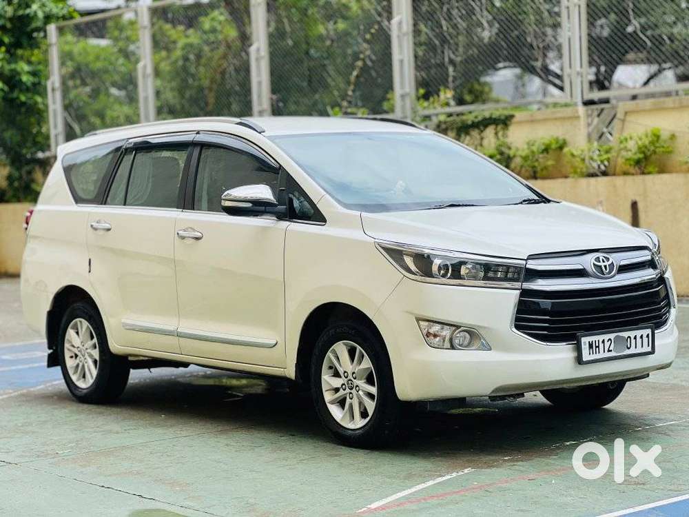 Toyota Innova Crysta 2.8 Zx At 7 Seater, 2017, Diesel