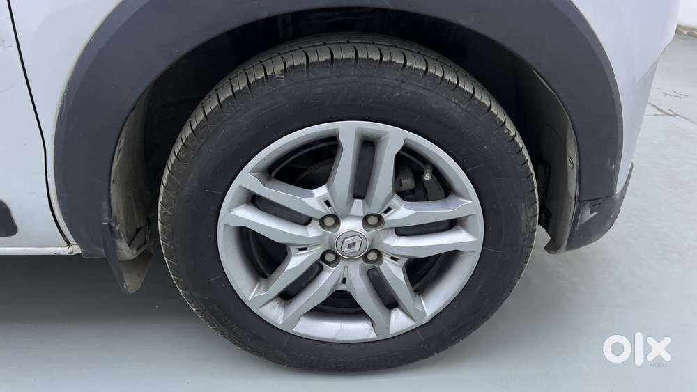 Renault Triber Rxz Easy-r Amt, 2020, Petrol