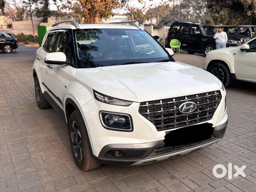 Hyundai Venue Petrol Dct Top Model Sunroof Automatic 2019