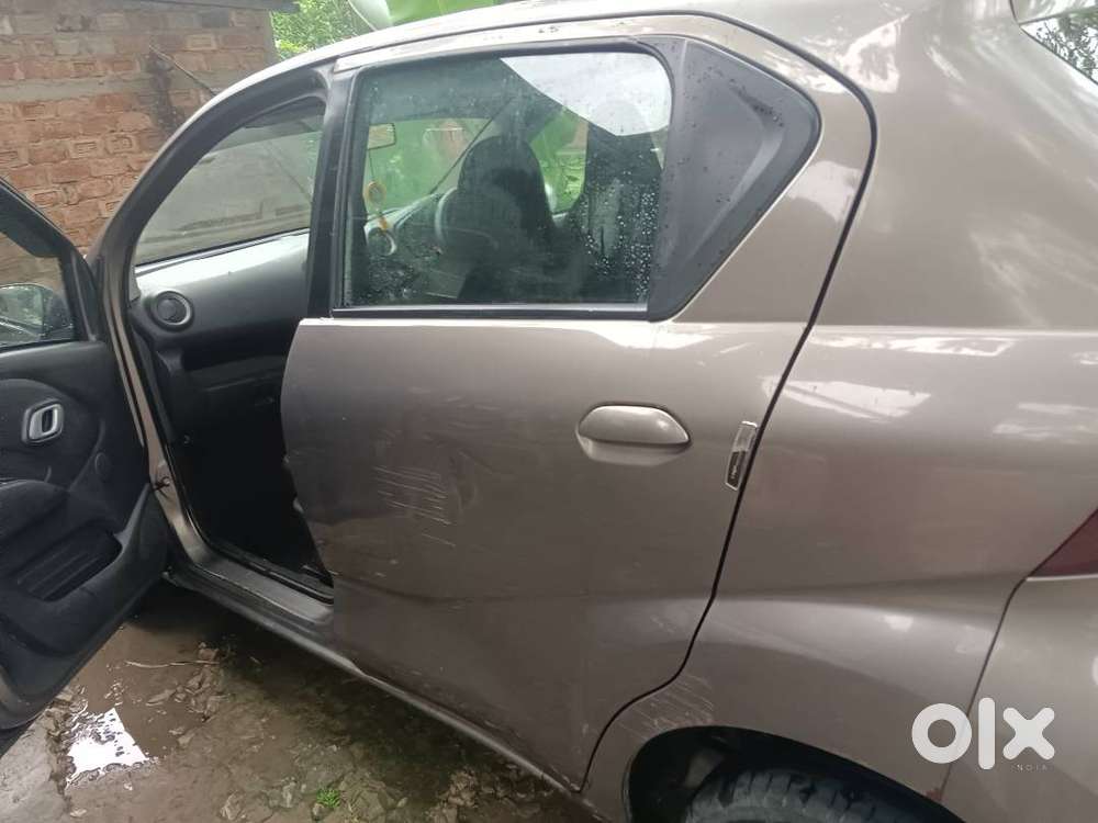 Good Condition A C Running Pawar Window Basstube