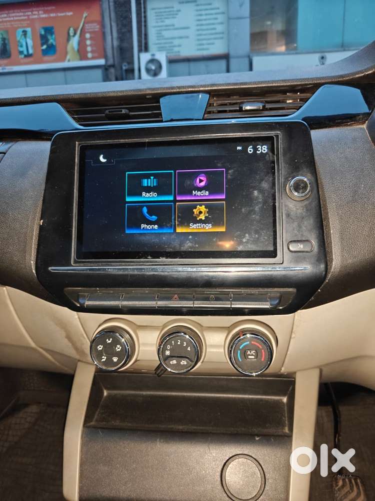 Renault Triber Rxt, 2023, Petrol