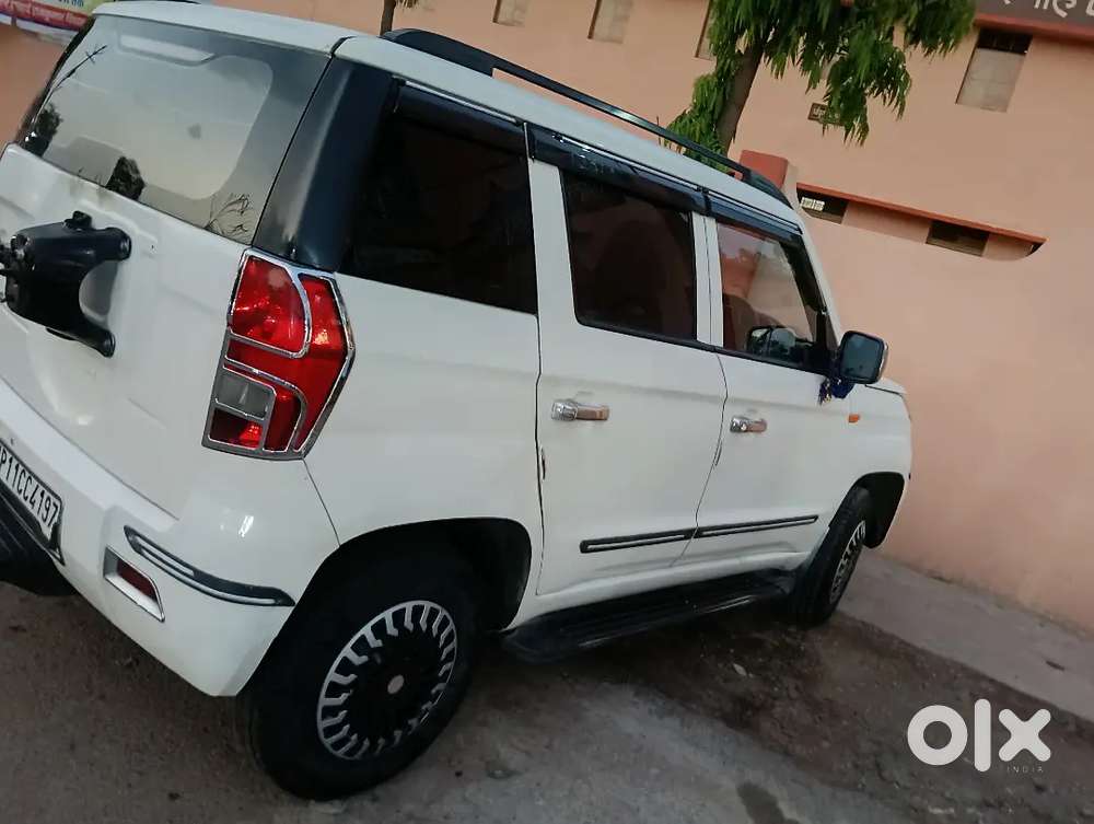 Mahindra Tuv 300 Plus 2017 Diesel 120000 Km Driven