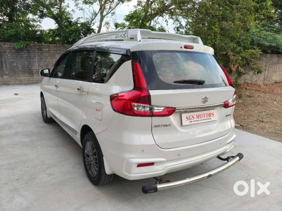 Maruti Suzuki Ertiga Zxi Plus Shvs, 2022, Petrol