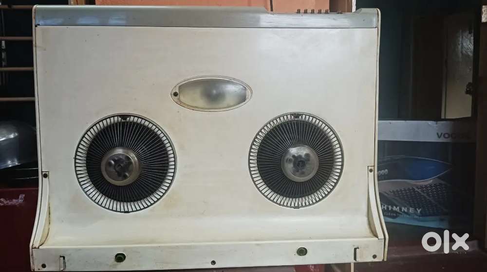Kutchina chimney vogue model auto clean technology and a metal outlet