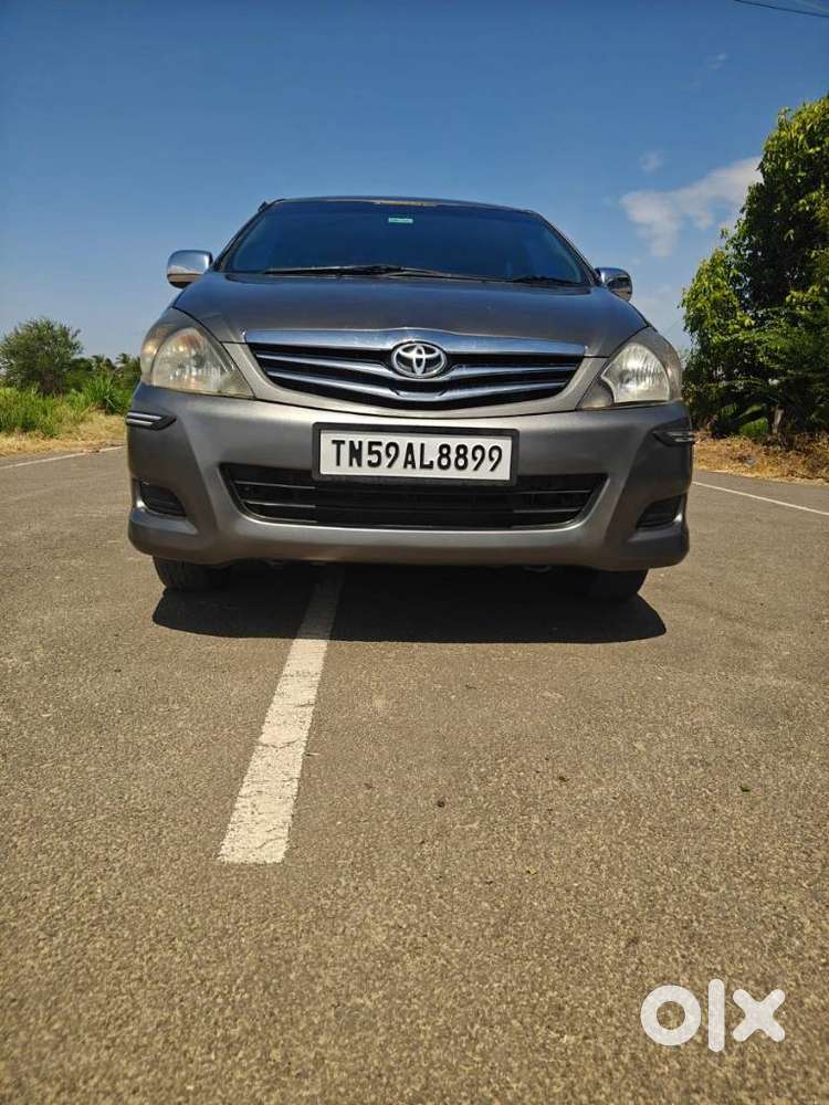 Toyota Innova 2.5 Vx 8 Seater Bs Iv, 2009, Diesel