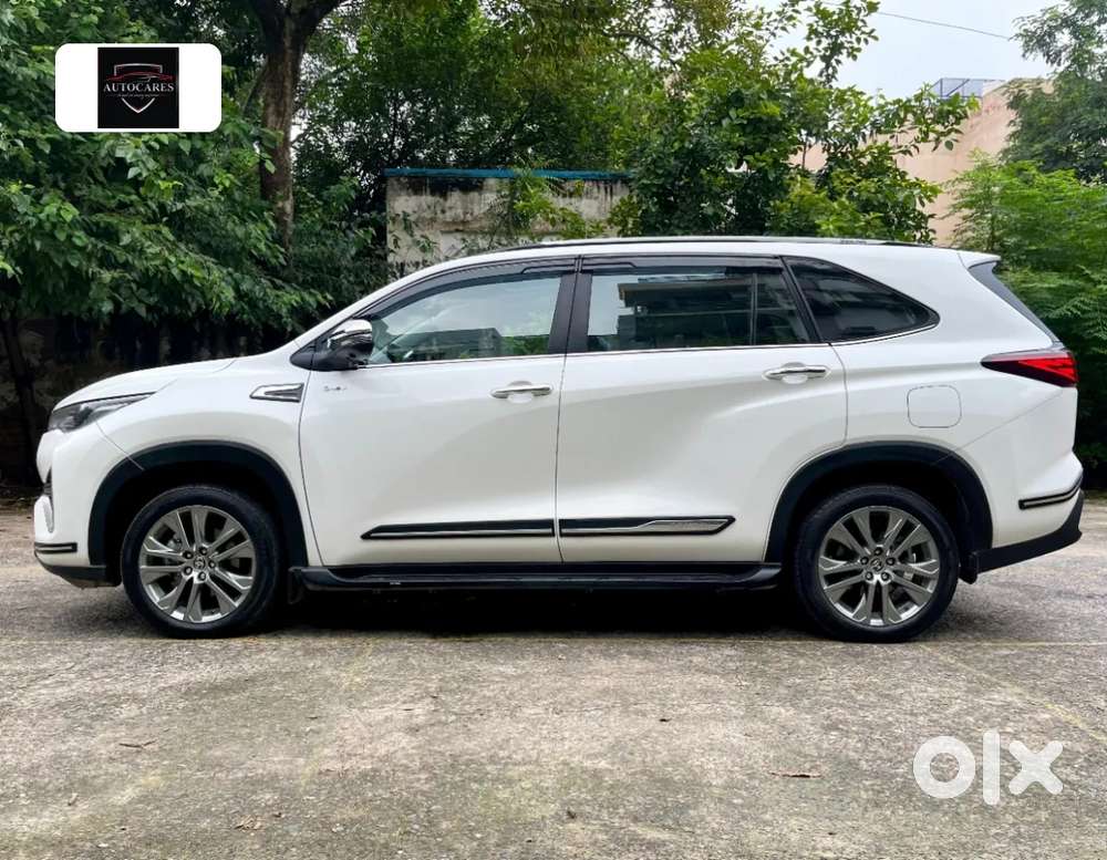 Toyota Innova Hycross 2.0 Zx (o) Hybrid 7 Str, 2026, Petrol