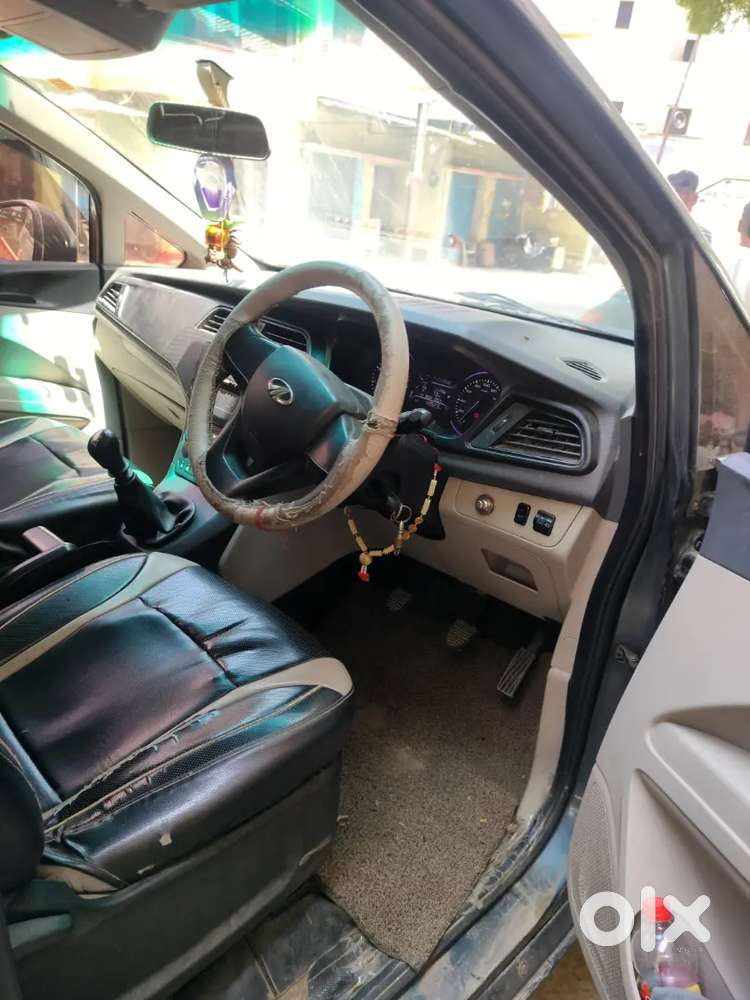 Mahindra Marazzo 1.5 M2 2020 मैनुअल