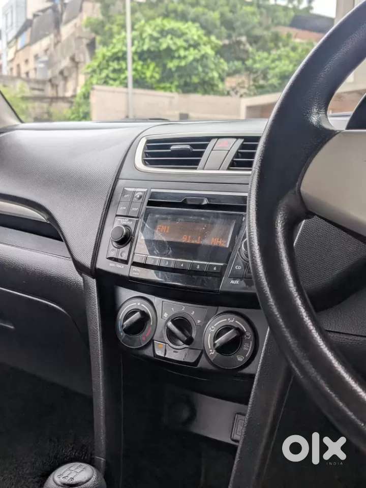 Maruti Suzuki Swift Vxi, 2016, Petrol