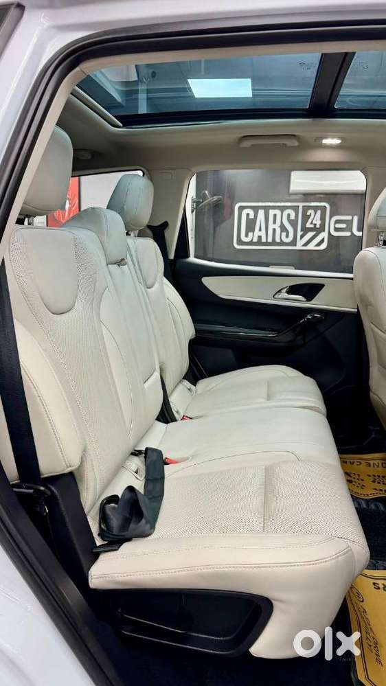 Mahindra Xuv700 2.2 Ax 7 Diesel At Luxury Pack Str, 2024, Diesel