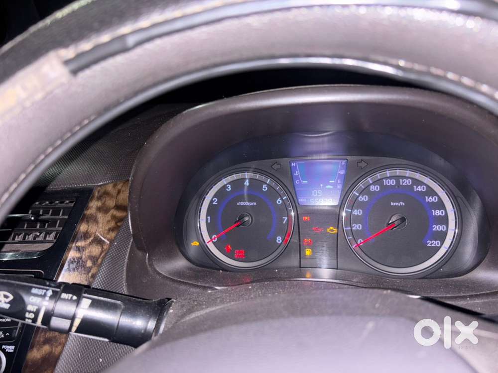 Hyundai Verna Petrol 2015
