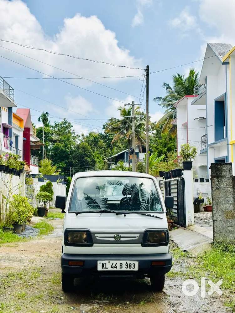 Maruti Suzuki Omni 8-seater 2012