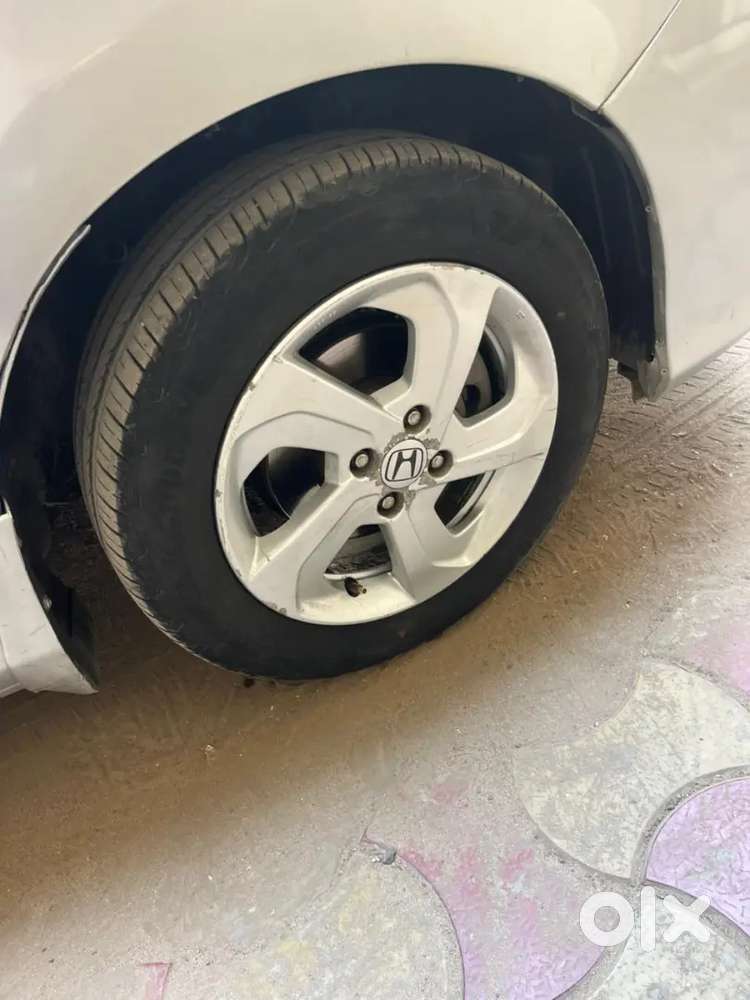 Good Condition Good Mileage 3 Party Insurance New Bettry