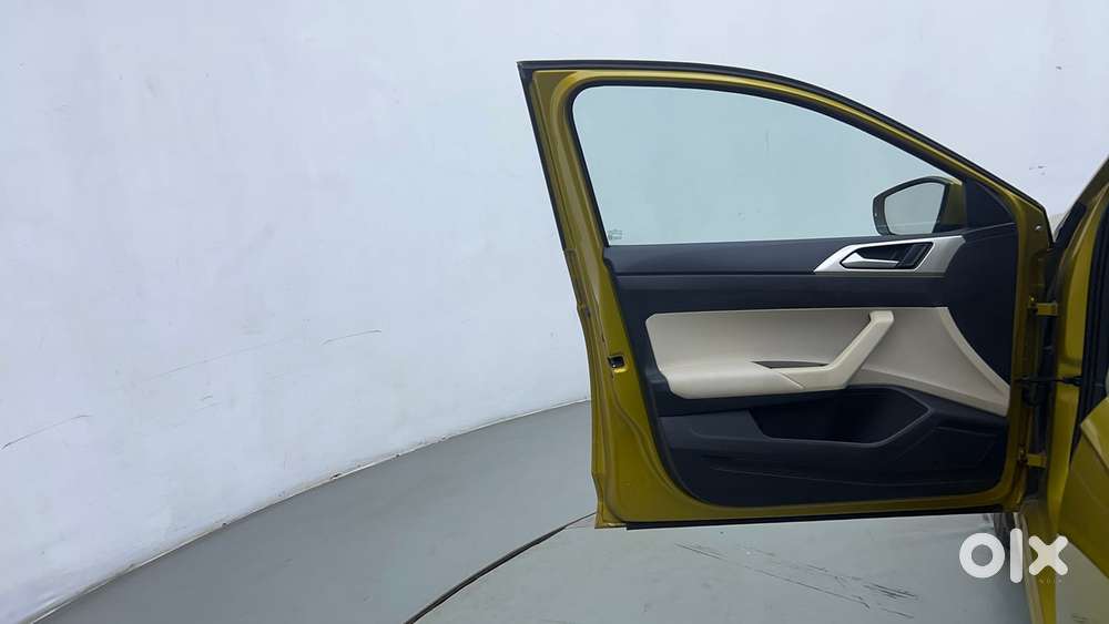 Volkswagen Virtus Highline Plus 1.0 Tsi At, 2022, Petrol