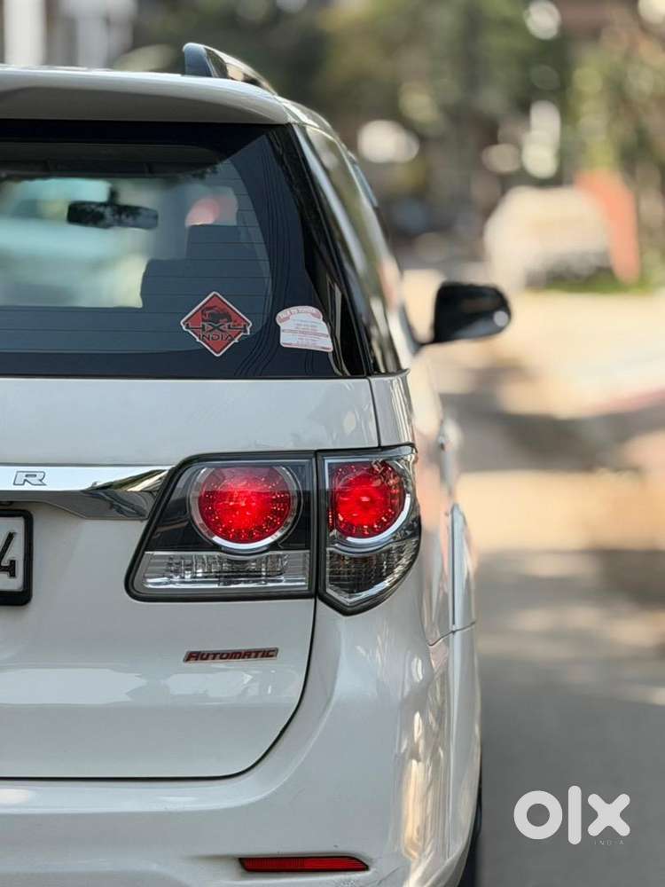 Toyota Fortuner 2015