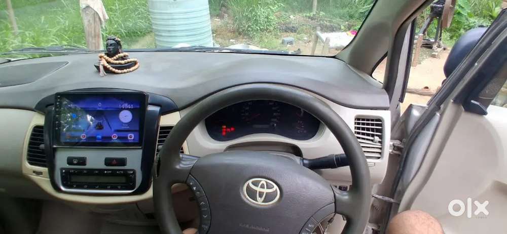 Toyota Innova 2.5 G1 2010