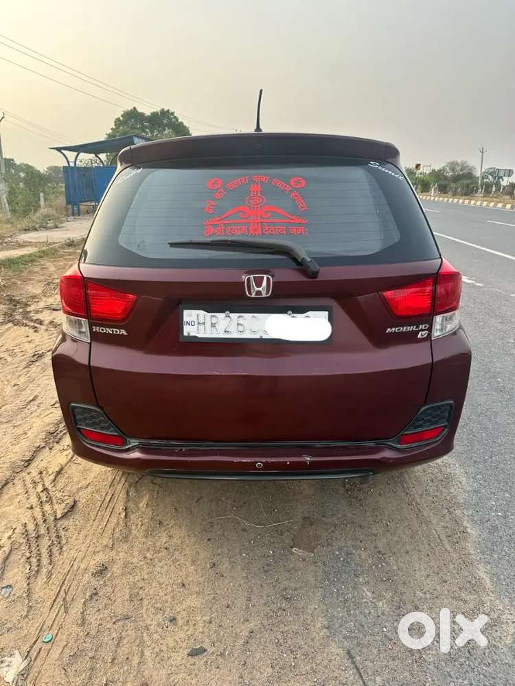 Honda Mobilio 2015 Petrol 137000 Km Driven