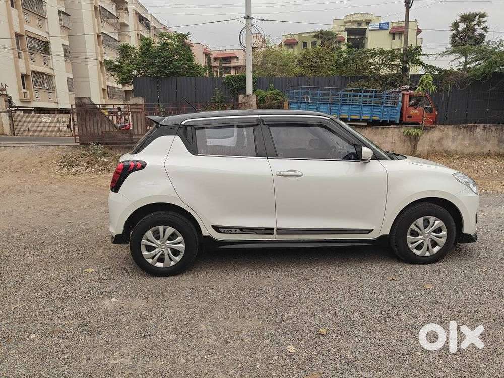 Maruti Suzuki Swift Vxi Optional, 2023, Petrol