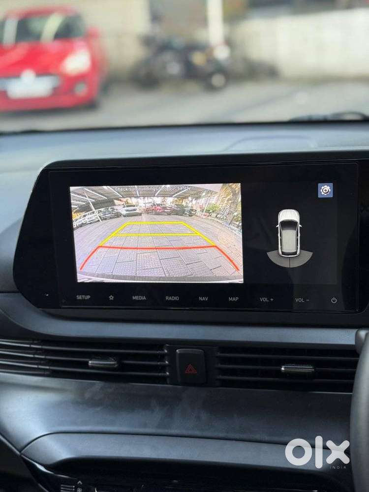 Hyundai I20 Asta (o) 1.2 Mt, 2023, Petrol