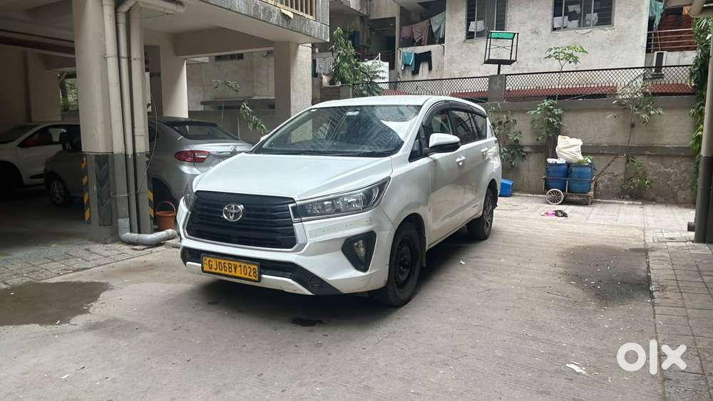 Toyota Innova Crysta 2.4 G Mt 8s, 2022, Diesel