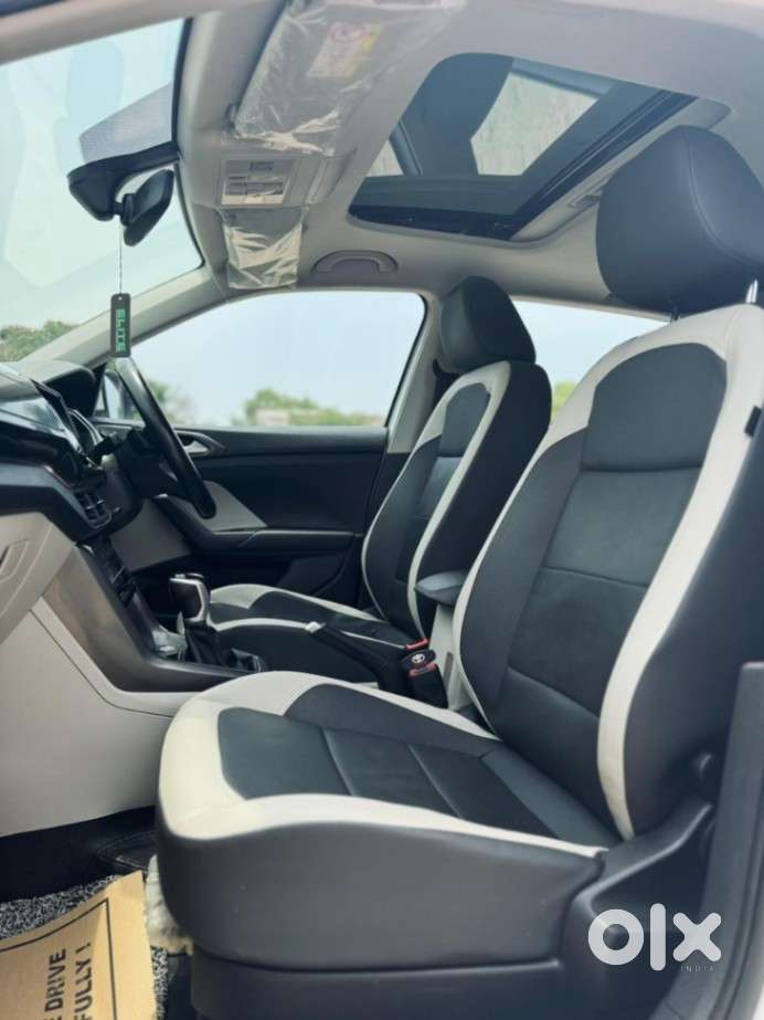 Volkswagen Taigun 1.0 Tsi Topline At, 2023, Petrol