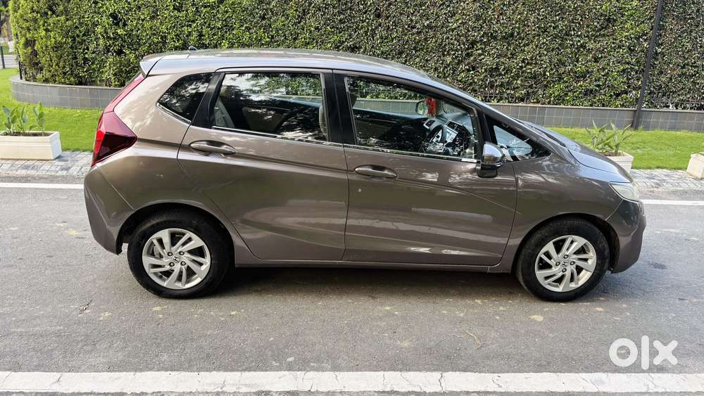 Honda Jazz V Automatic, 2015, Petrol