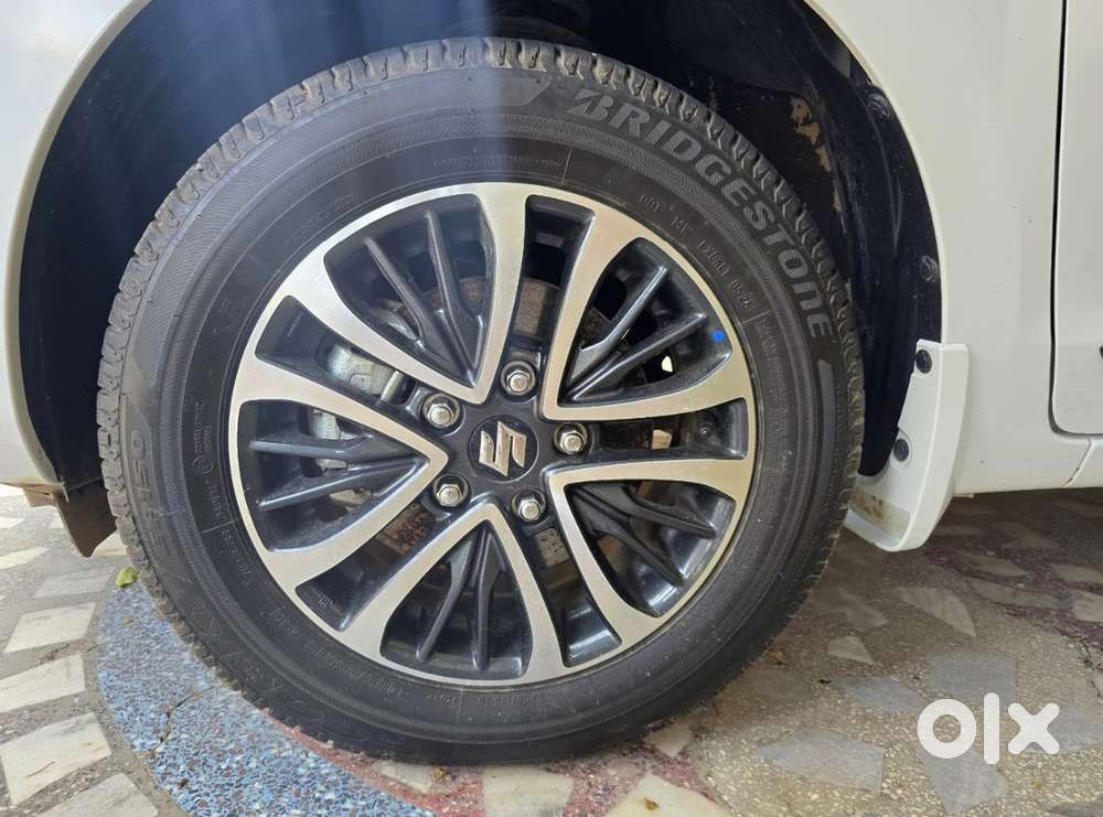 Maruti Ertiga Zxi 2025