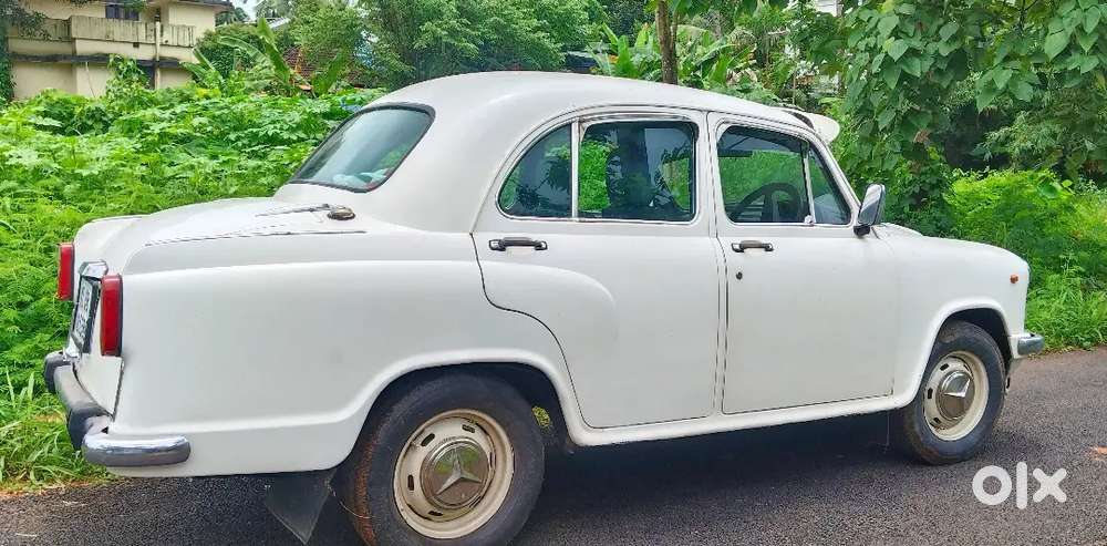 Ambassador  2004 Issusu Engine , Power Steering