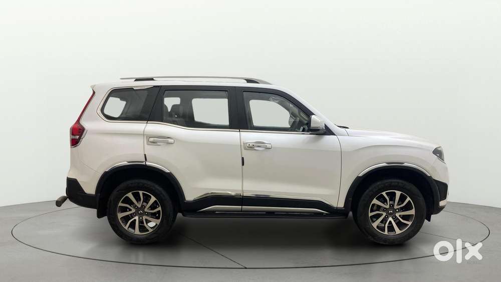 Mahindra Scorpio-n 2.0 Z8 L Petrol At 7 Str, 2023, Petrol