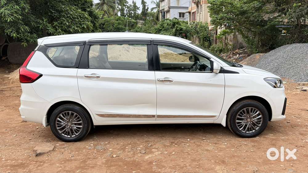 Maruti Suzuki Ertiga Zxi Plus Shvs, 2019, Petrol