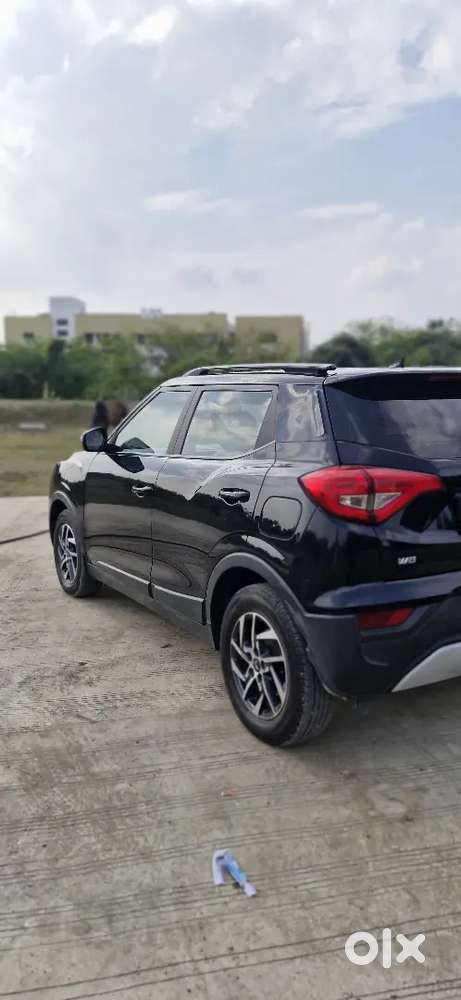 Mahindra Xuv300 2023 Diesel Well Maintained