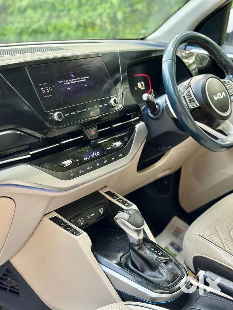 Kia Carens 1.5 Luxury Plus Diesel At 7 Str, 2023, Diesel