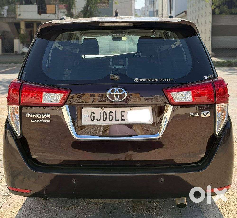Toyota Innova Crysta