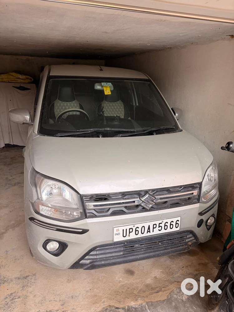 Maruti Suzuki 2020 Model Silver Colour. Driven Only 37900 Km.