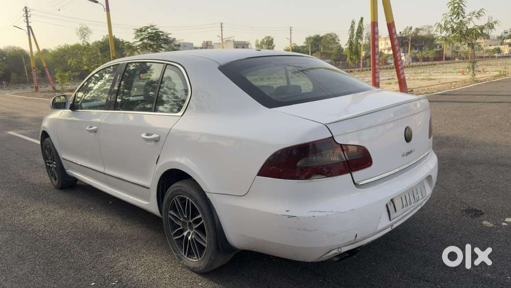 Skoda Superb Lk 2.0 Tdi At, 2012, Diesel