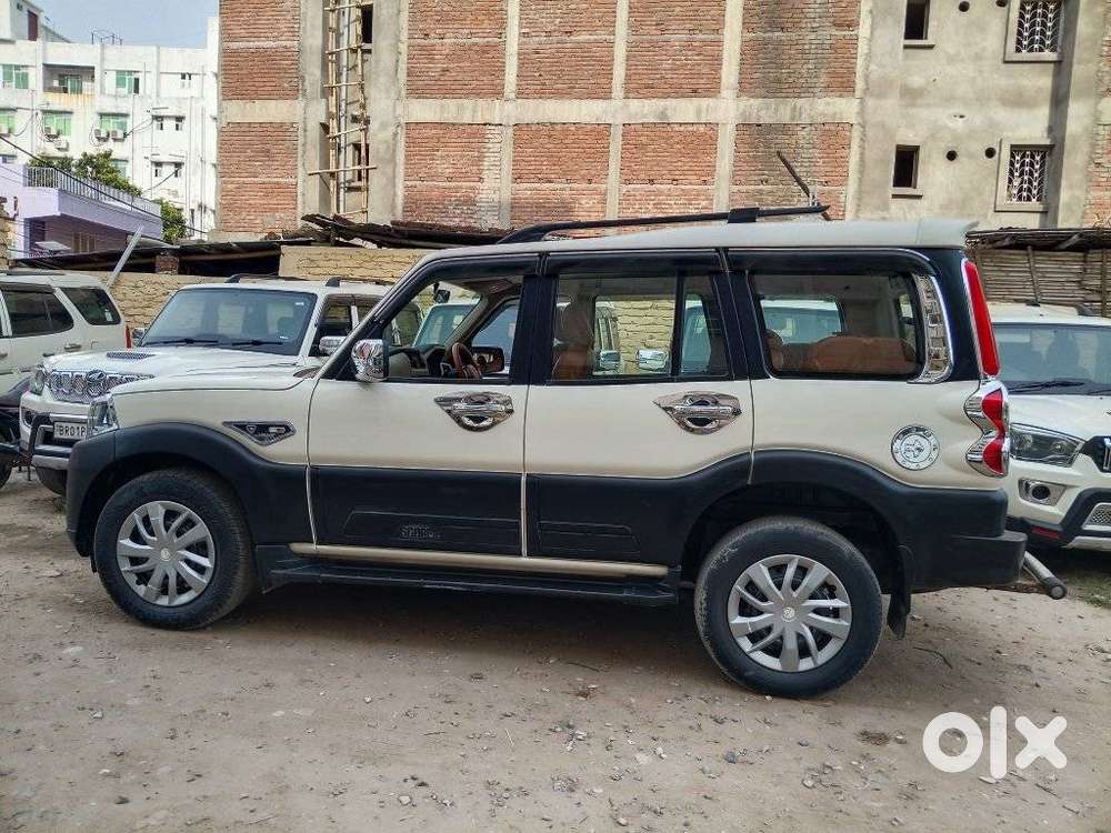 Mahindra Scorpio Classic 2.2 S Mt 7 Str, 2024, Petrol