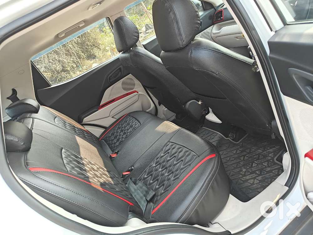 Mahindra Xuv300 W6 Amt Diesel, 2024, Diesel