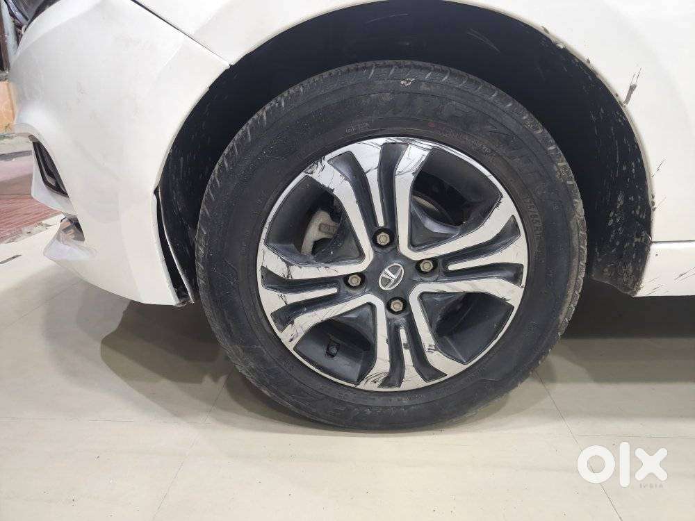 Tata Tiago 1.2 Revotron Xt (o), 2023, Petrol