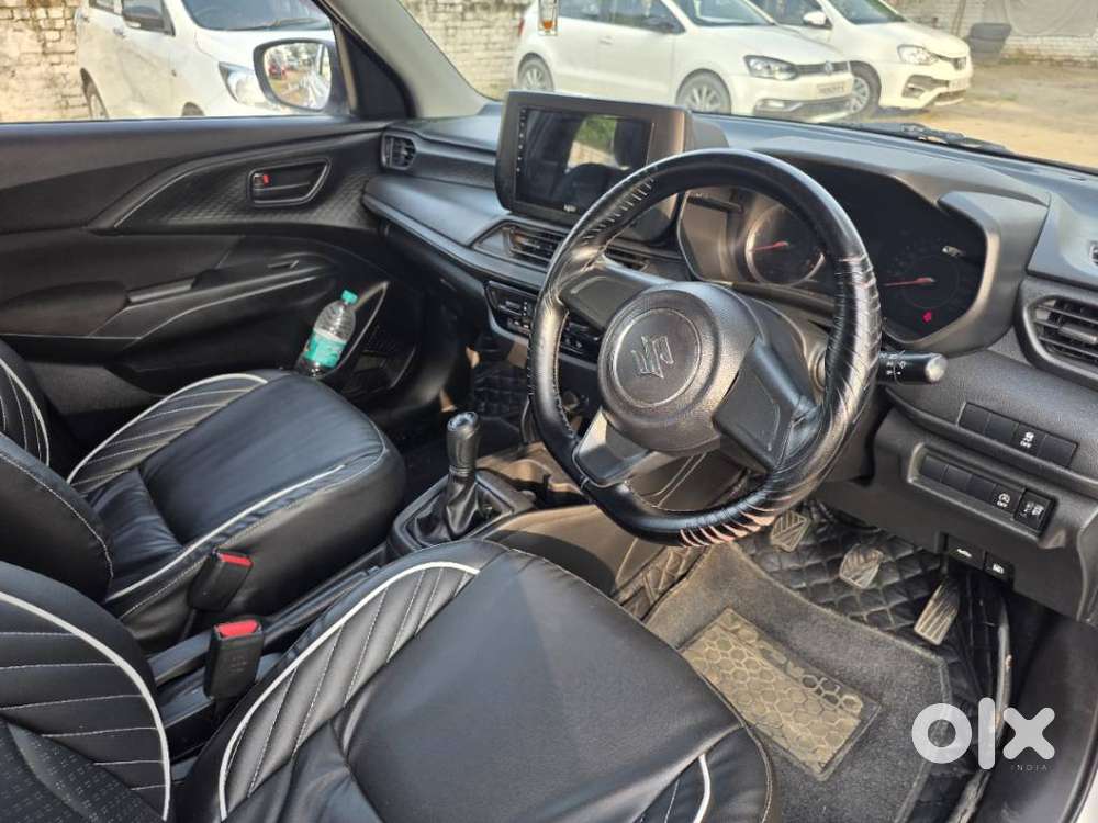Maruti Suzuki Swift 1.2 Lxi (o), 2025, Petrol