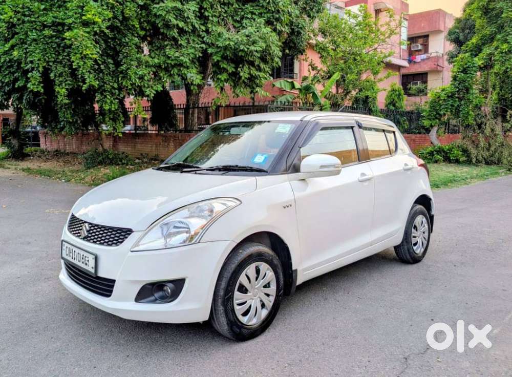 Maruti Suzuki Swift Vxi + Manual, 2014, Petrol